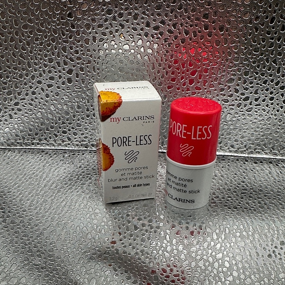 Clarins Pore-Less Blur and Matte Stick - Red and White